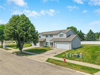 /international/us/5133-weatherstone-drive-nw-rochester-mn-110108577863/