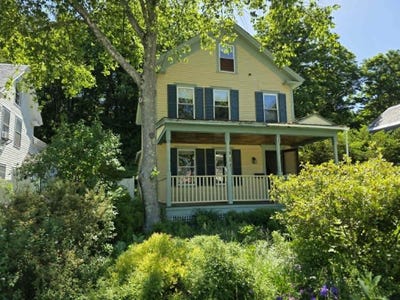 /international/us/65-cedar-street-brattleboro-vt-110108637238/