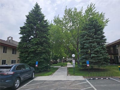 /international/us/157-mindy-lane-montrose-mn-110108442459/