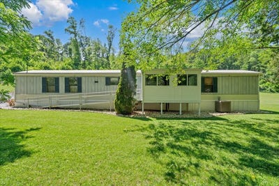 /international/us/22-walnut-grove-cir-buchanan-va-110108426696/