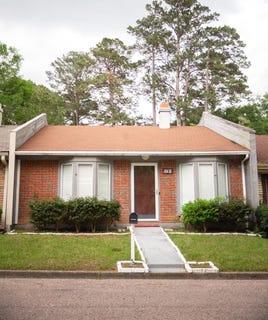 /international/us/894-first-street-jasper-tx-110107575738/