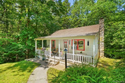 /international/us/1017-quaker-bridge-road-e-croton-on-hudson-ny-110109160994/