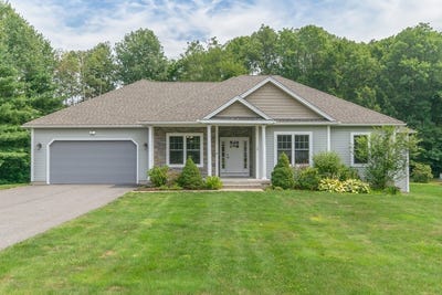 /international/us/10-silver-fox-ln-east-longmeadow-ma-110101399138/?lang=en