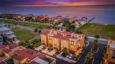 /international/us/6408-mayra-shores-lane-apollo-beach-fl-110108603102/