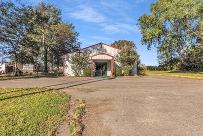 /international/us/512-boone-street-crawfordsville-ar-110120511806/