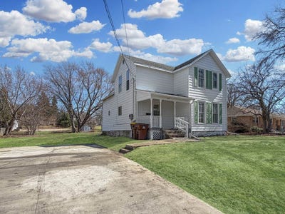 /international/us/1415-south-walnut-avenue-freeport-il-110106671191/