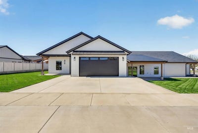 /international/us/3710-22nd-st-lewiston-id-110107227089/