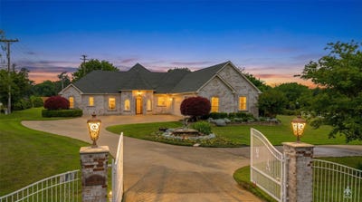 /international/us/15-w-elmwood-corner-mount-vernon-tx-110107745851/