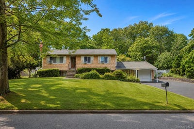 /international/us/35-hart-street-port-jefferson-station-ny-110119665089/