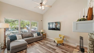 /international/us/32-cypress-pt-wimberley-tx-110120555859/