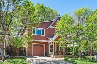 /international/us/309-cleveland-place-carbondale-co-110108028634/
