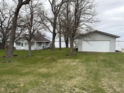 /international/us/40312-south-shore-rd-huron-sd-110106675377/