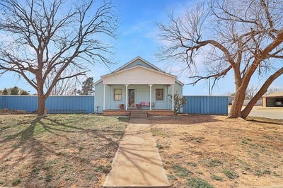 /international/us/909-n-st-paul-stanton-tx-110105939349/