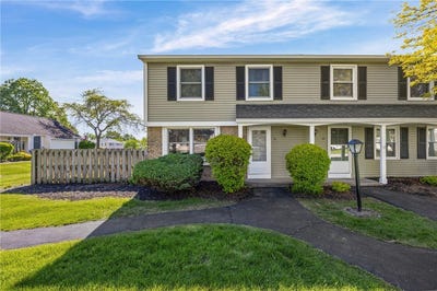 /international/us/21-s-estate-drive-webster-ny-110108299636/