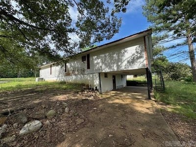 /international/us/3526-hwy-25-powhatan-ar-110100969298/