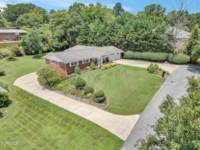 /international/us/107-fairway-lane-greeneville-tn-110101437617/