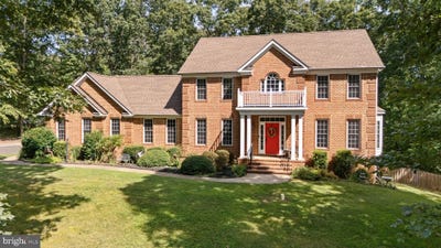 /international/us/8801-general-couchs-court-fredericksburg-va-110108535297/