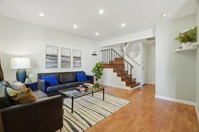 /international/us/2701-lone-bluff-18-san-jose-ca-110108032695/