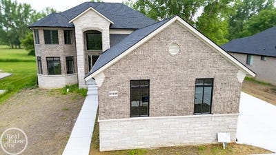 /international/us/37196-25-mile-new-baltimore-mi-110087847201/