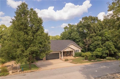 /international/us/88-beacon-hill-drive-lake-ozark-mo-110101147854/
