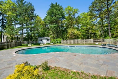 /international/us/300-falmouth-road-mashpee-ma-110099581326/?lang=zh-cn