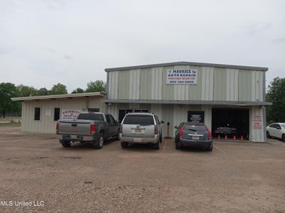 /international/us/225-us-82-indianola-ms-110107799600/