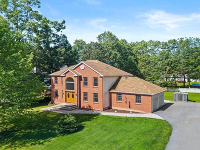 /international/us/1031-red-maple-lane-stroudsburg-pa-110100535172/
