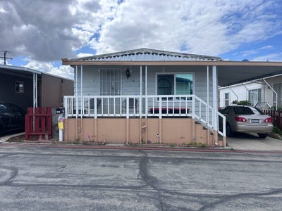 /international/us/19850-e-arrow-hwy-covina-ca-110108391734/
