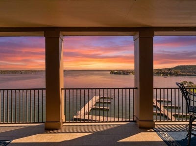 /international/us/1001-the-cape-44-horseshoe-bay-tx-110106616119/