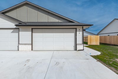 /international/us/816-s-jay-st-valley-center-ks-110104187681/