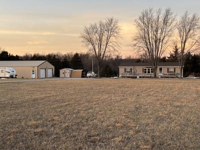 /international/us/13449-state-highway-j-conway-mo-110105396743/