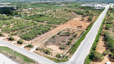 /international/us/county-road-422-lot-8-pleasanton-tx-110120486611/
