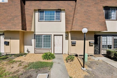 /international/us/27827-hummingbird-ct-hayward-ca-110120512815/