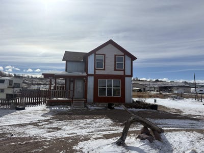 /international/us/36-brinton-road-lyman-wy-110105950528/