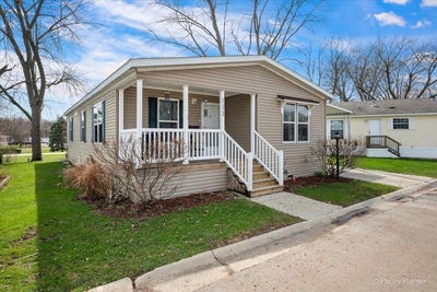 /international/us/173-northshore-road-elgin-il-110119704557/
