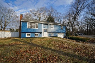 /international/us/32-stillwater-drive-warwick-ri-110107029750/
