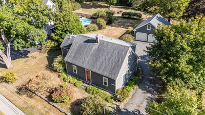 /international/us/284-w-main-street-yarmouth-me-110110082546/