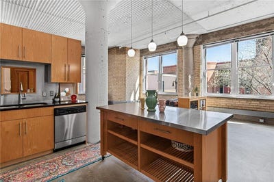 /international/us/225-9th-street-e-saint-paul-mn-110107854368/
