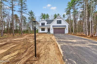 /international/us/622-acland-boulevard-ballston-spa-ny-110107503857/