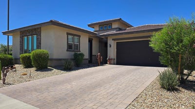 /international/us/10520-s-182nd-avenue-goodyear-az-110107937615/