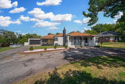 /international/us/3412-e-elmwood-dr-wichita-ks-110110367559/