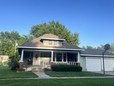 /international/us/345-4th-street-hampton-ne-110108986097/