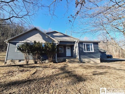 /international/us/1898-buffalo-street-olean-ny-110098140166/?lang=zh-tw