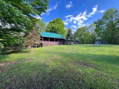 /international/us/623-trout-lake-road-hermon-ny-110108300372/