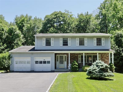 /international/us/561-new-hempstead-road-spring-valley-ny-110108638344/