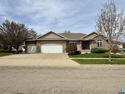 /international/us/503-britz-dr-luverne-mn-110105509677/