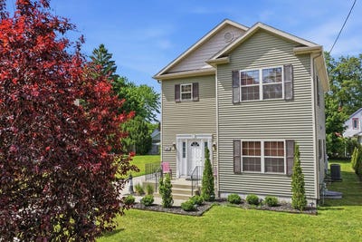 /international/us/317-monroe-street-south-haven-mi-110108469902/