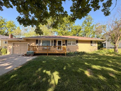 /international/us/208-n-elm-street-lamoni-ia-110108167897/