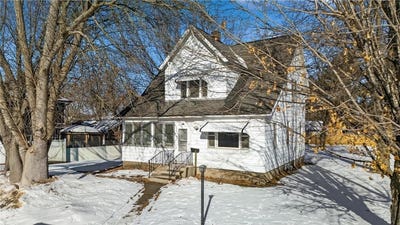 /international/us/815-2nd-avenue-sw-pine-city-mn-110106432876/