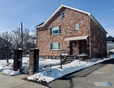 /international/us/1567-main-street-east-hartford-ct-110106673964/